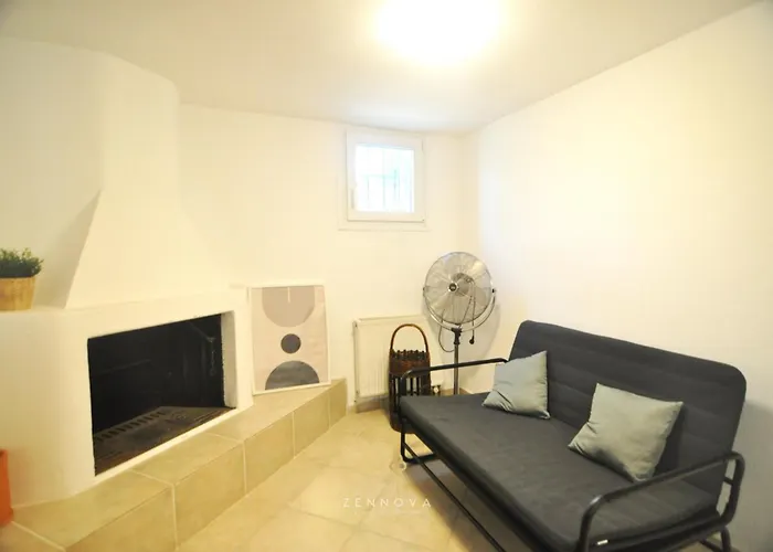 Zennova #64 Casa Elias 니키티